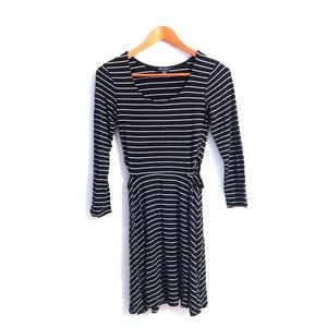 American Eagle black and white dress